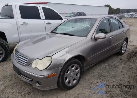 2006 Mercedes-Benz C 280 Luxury 4Matic z USA, uszkodzony, nr VIN WDBRF92H96F773079